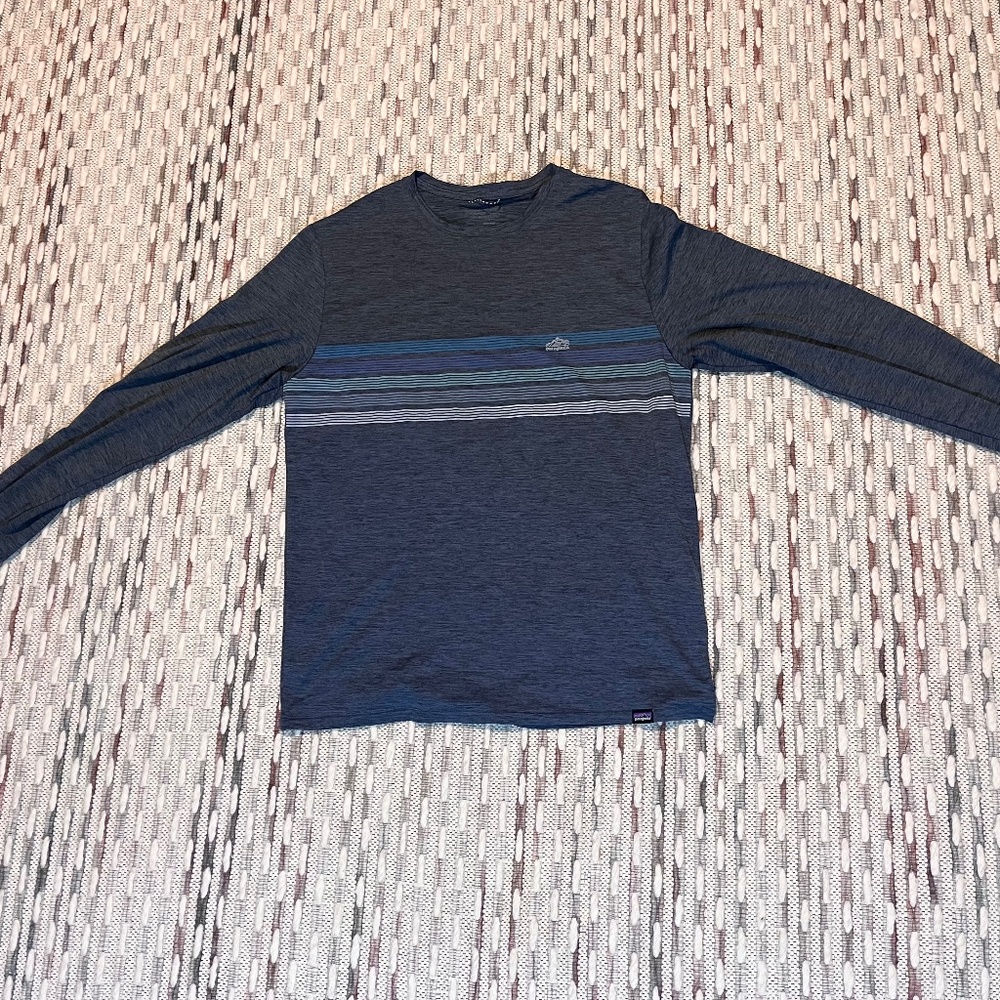 Patagonia daily cool long sleeve lightweight size S